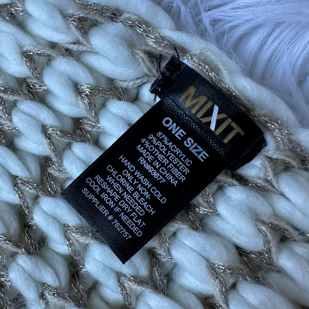 Mixit • Long Cozy Full Knit Scarf - Picture 7 of 11